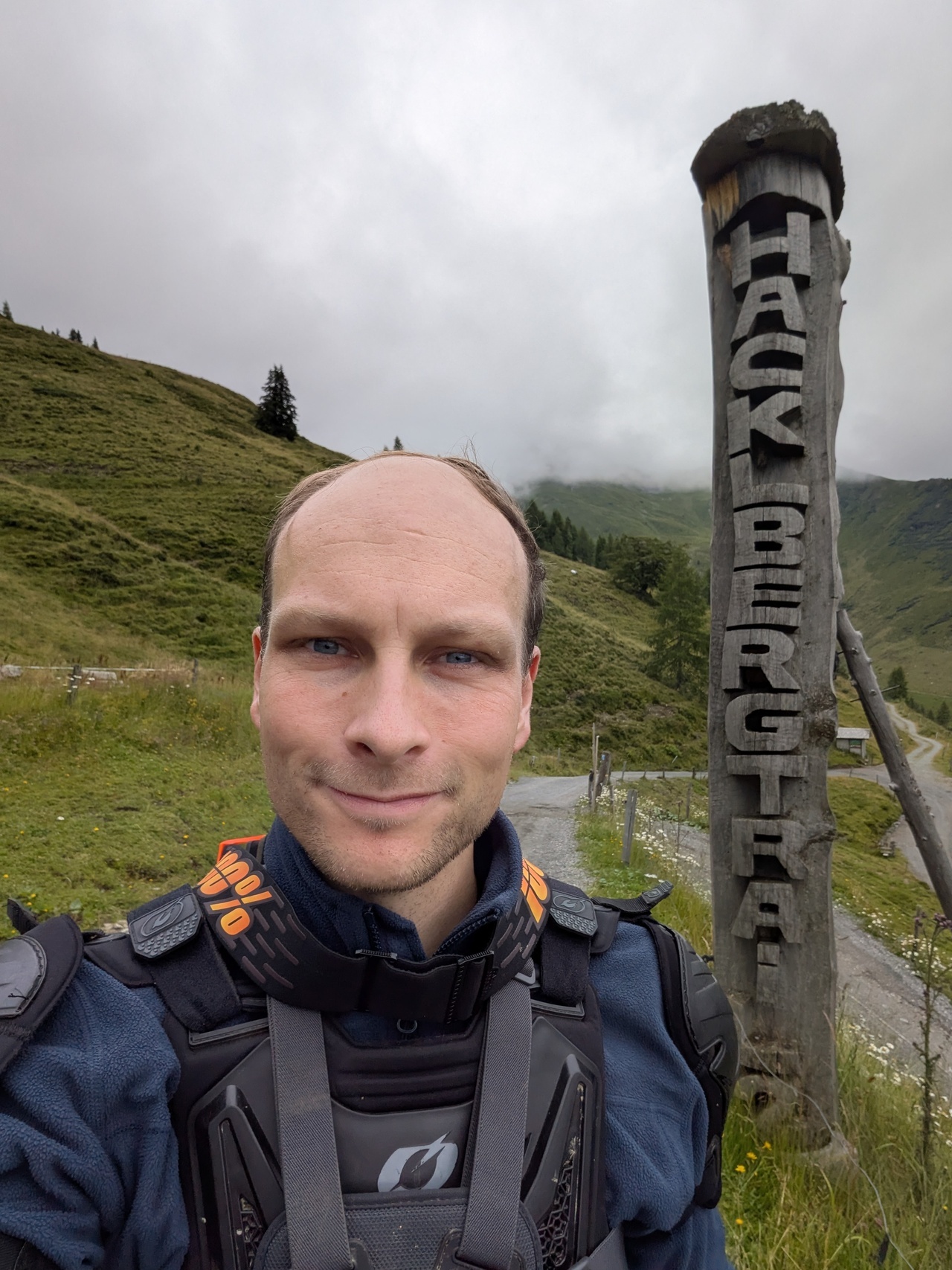 Portrait vor dem Hacklberg-Trail